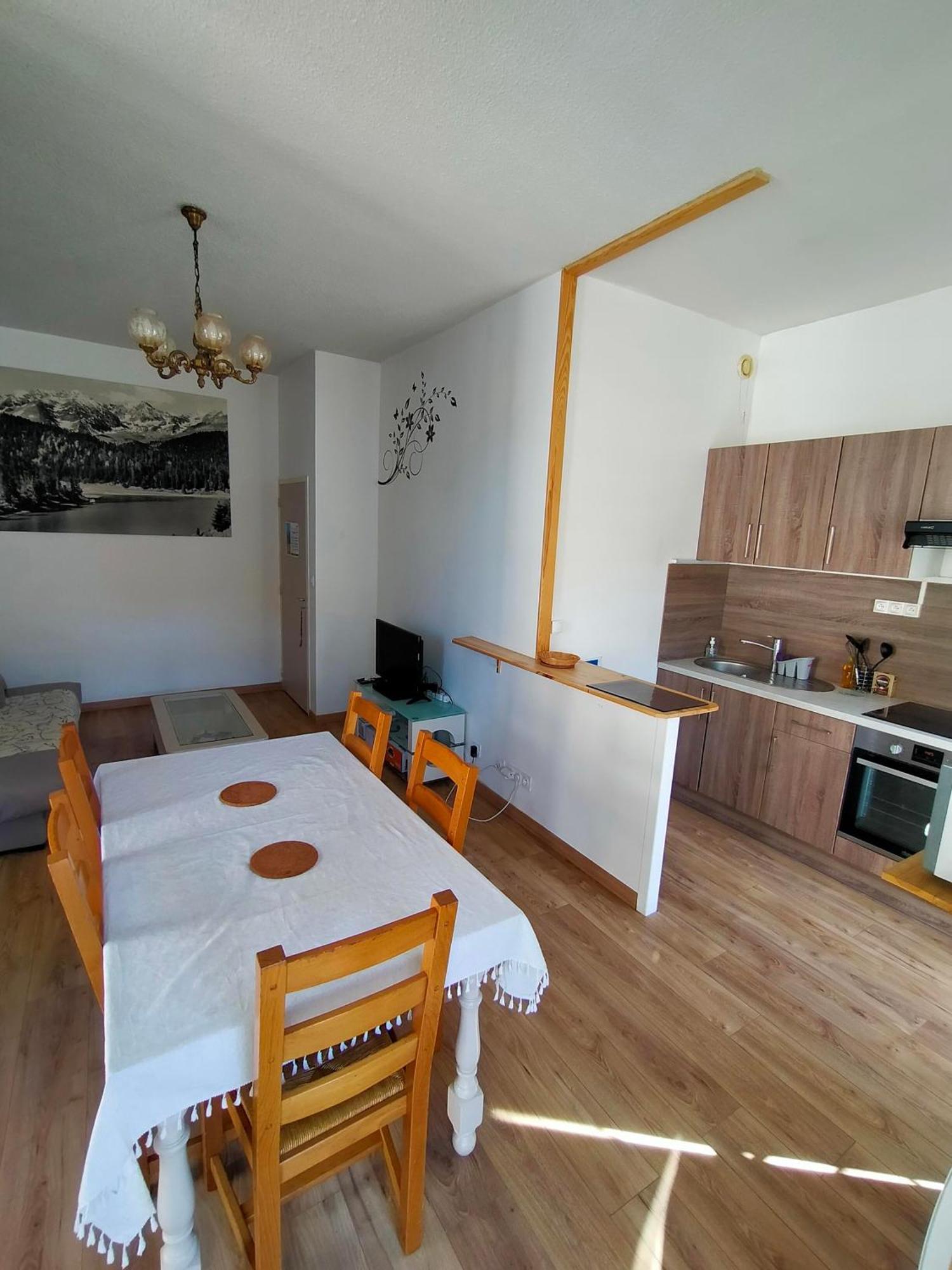 Le 6 Magnifique Appt Bagneres-De-Bigorre 3Etoiles Appartement Buitenkant foto